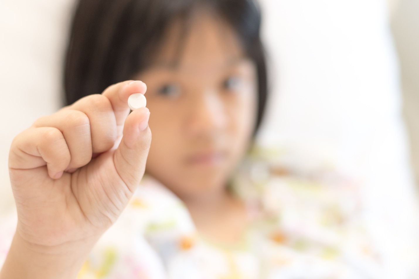 Obat Tablet Hisap, Solusi Mengatasi Demam Pada Anak Masa Kini