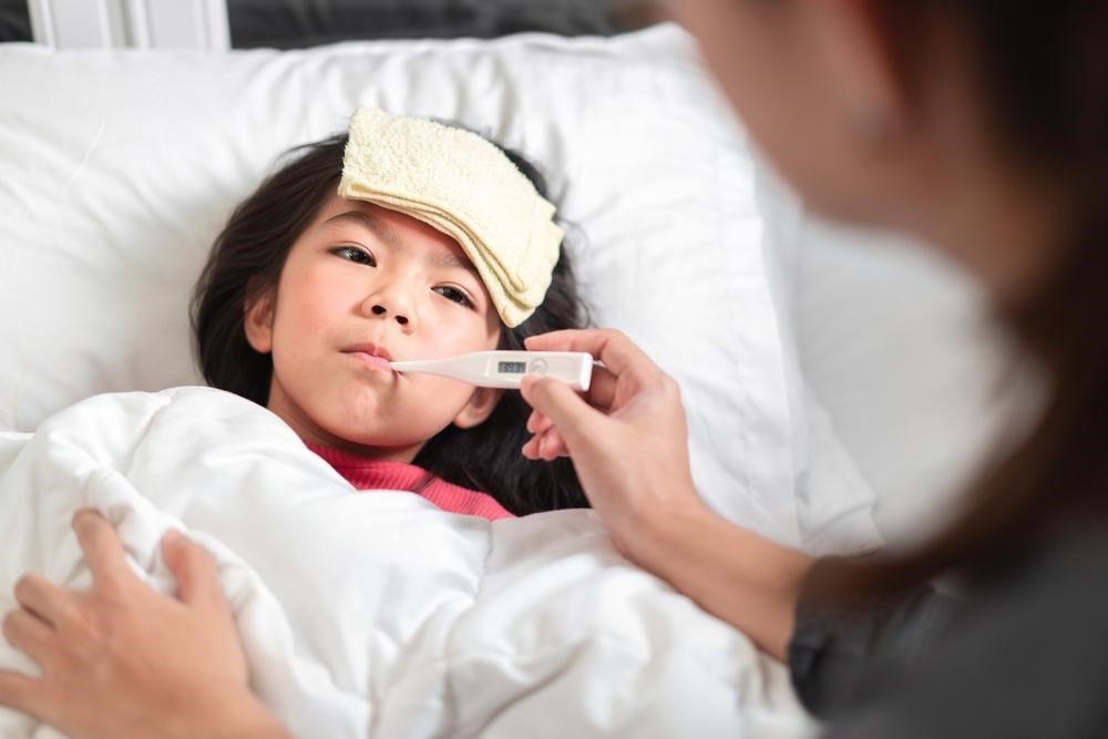 5 Penyebab Demam pada Anak yang Sering Terjadi Saat Liburan