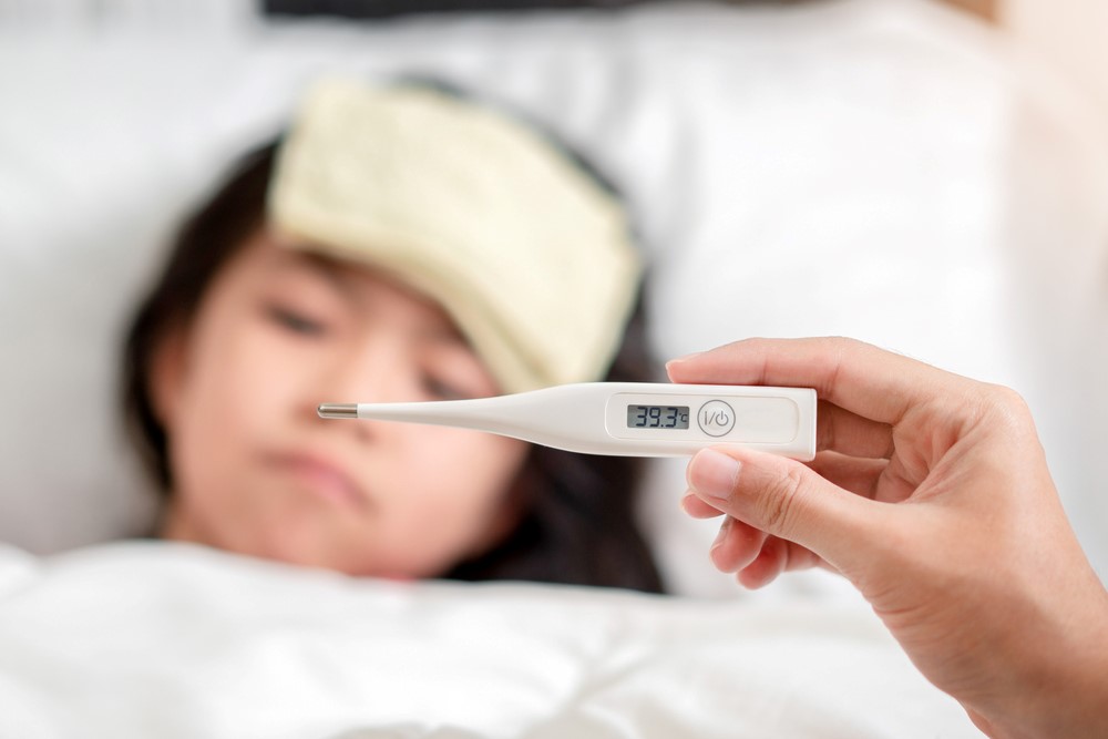 Mengatasi Demam Pada Anak, Hindari Beberapa Hal Ini Ya, Moms!